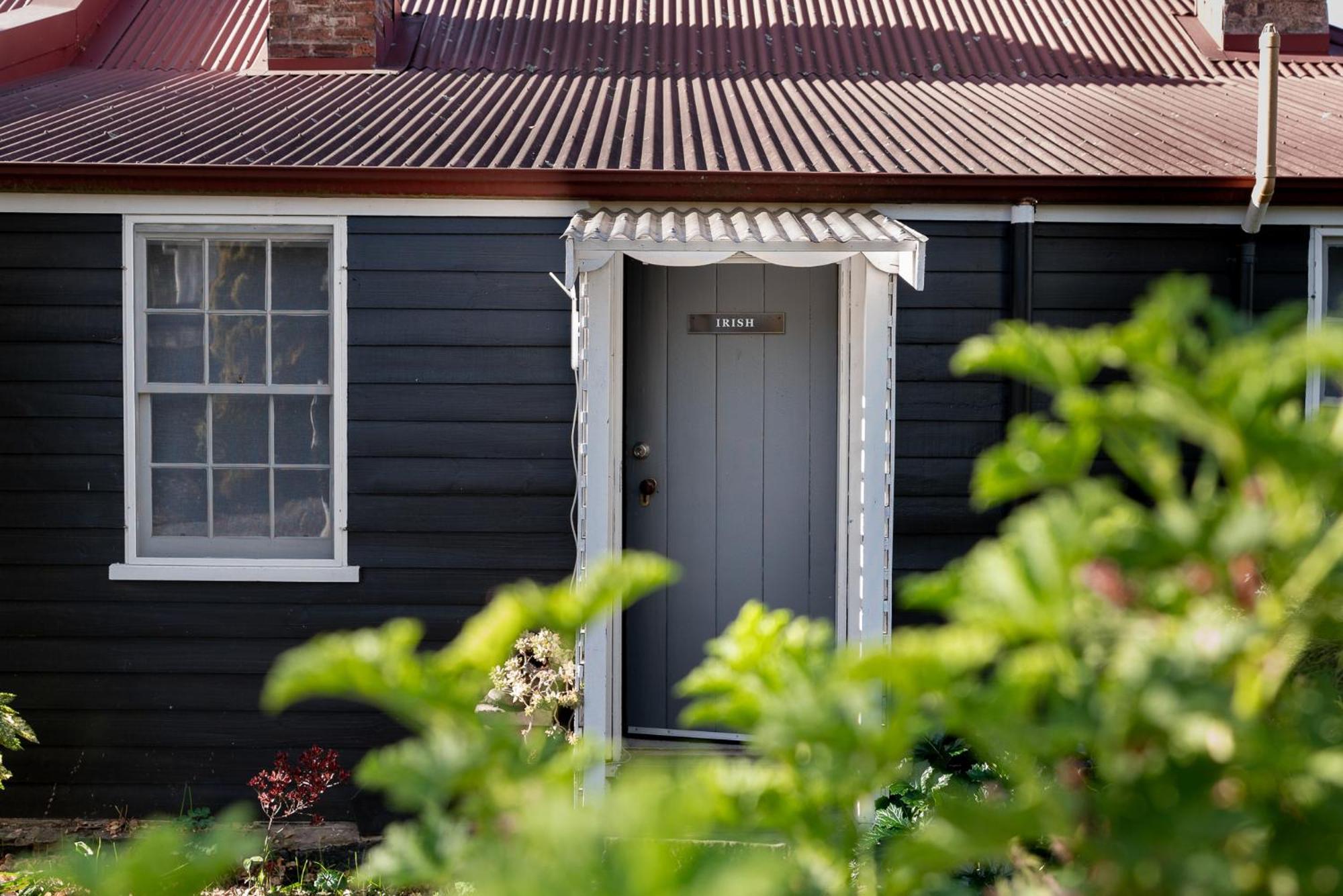 Alice'S Cottages Launceston Zimmer foto