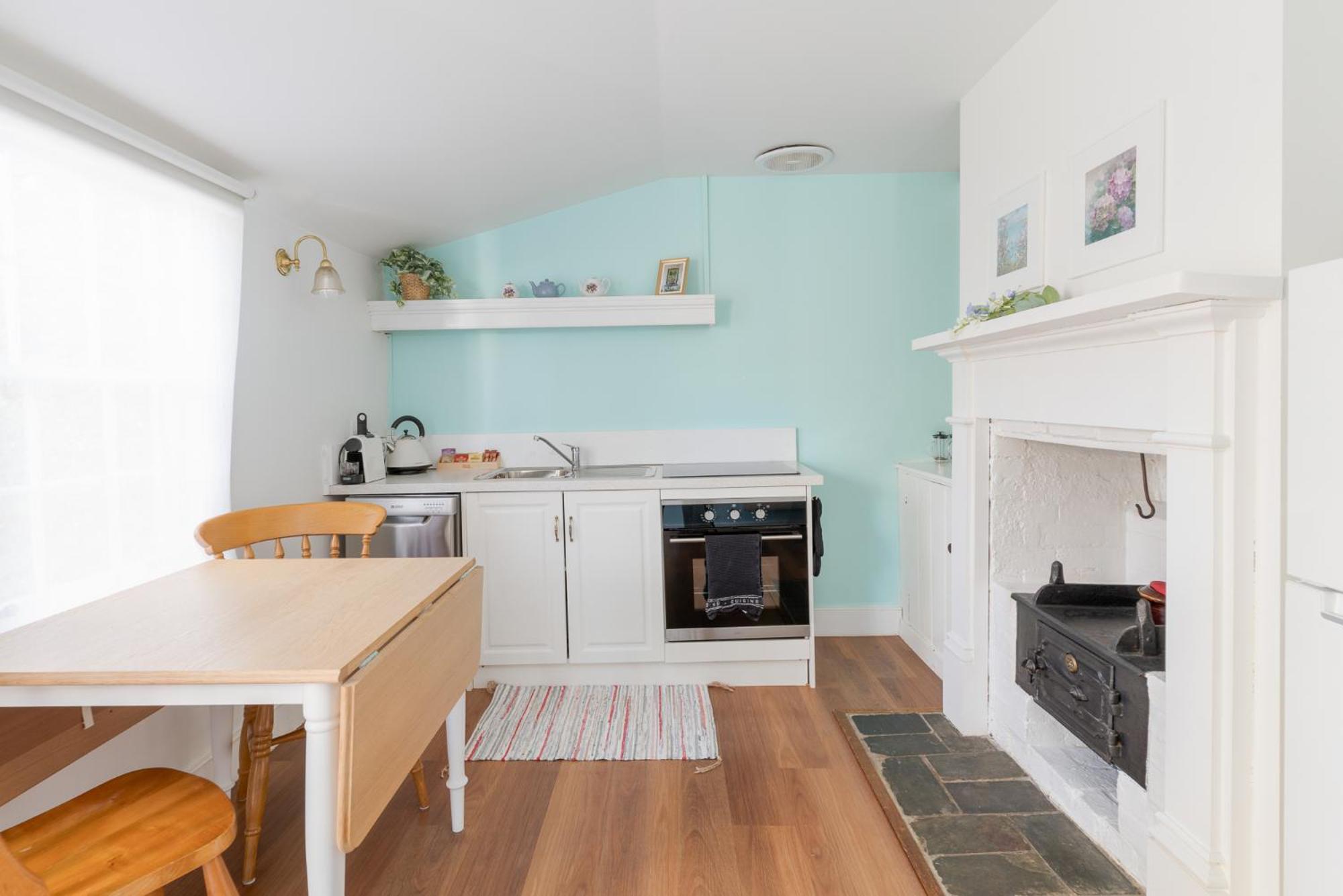 Alice'S Cottages Launceston Zimmer foto