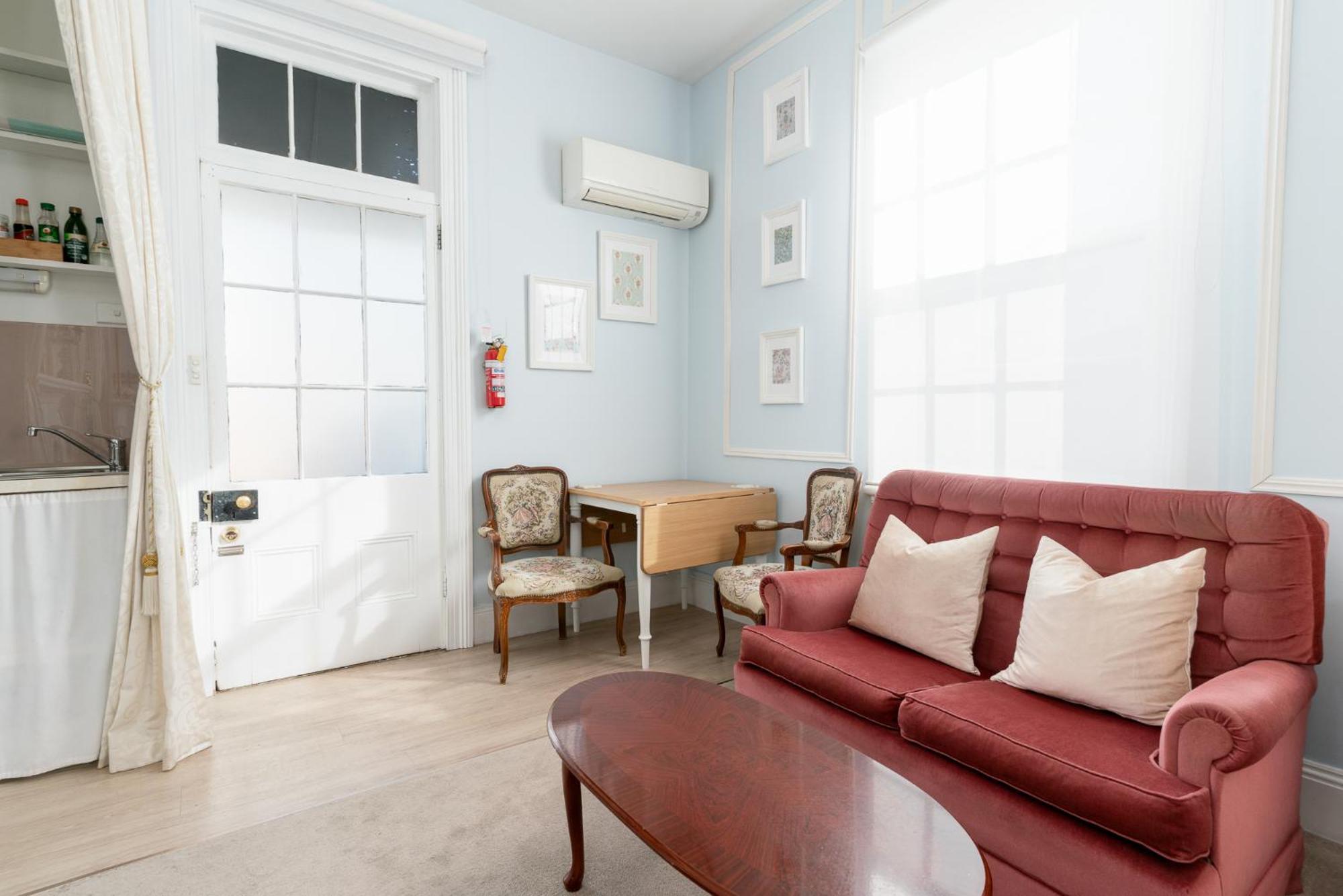 Alice'S Cottages Launceston Zimmer foto